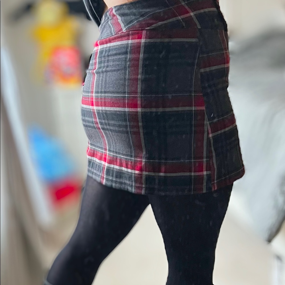 Vintage Low Rise Plaid Mini Skirt by ENT Entrancy